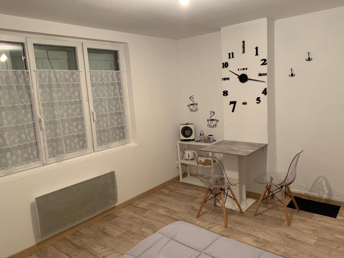 Apartament Studio Ideal Travail, Famille, Tout Y Est … Dompierre-sur-Besbre Zewnętrze zdjęcie